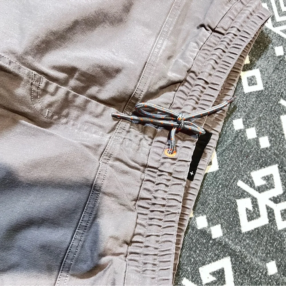 TAVIK modern beach culture Men's Gray Casual Pants L